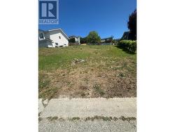 320 3RD Avenue  Creston, BC V0B 1G3