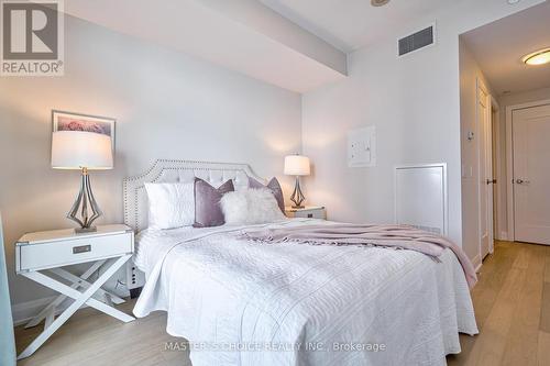 3803 - 56 Annie Craig Drive, Toronto W06, ON - Indoor Photo Showing Bedroom