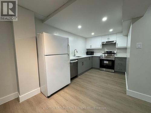 Lower - 1232 Bonnybank Court, Oakville, ON - Indoor Photo Showing Kitchen