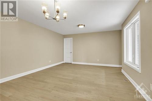 647 Parkview Terrace, Russell, ON - Indoor Photo Showing Other Room