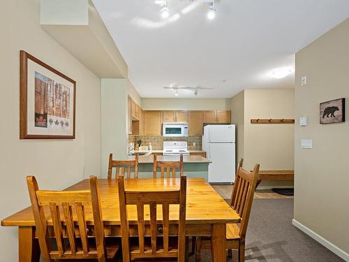 108-1280 Alpine Rd, Courtenay, BC - Indoor Photo Showing Dining Room