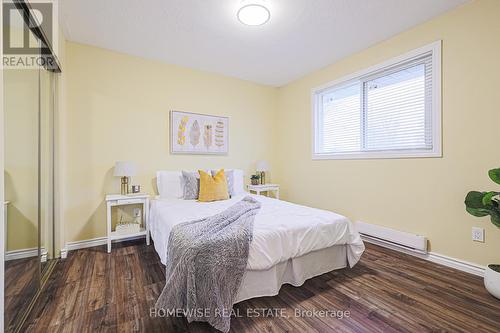 128 Moores Beach Road, Georgina (Virginia), ON - Indoor Photo Showing Bedroom