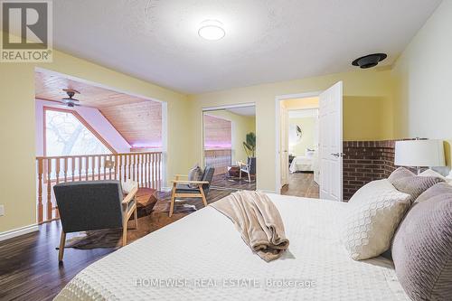 128 Moores Beach Road, Georgina (Virginia), ON - Indoor Photo Showing Bedroom