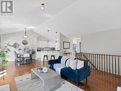 36 Sea Breeze Drive, Norfolk (Port Dover), ON - Indoor Photo Showing Living Room