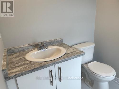 # 19 - 43 Perenack Avenue W, Welland, ON - Indoor Photo Showing Bathroom