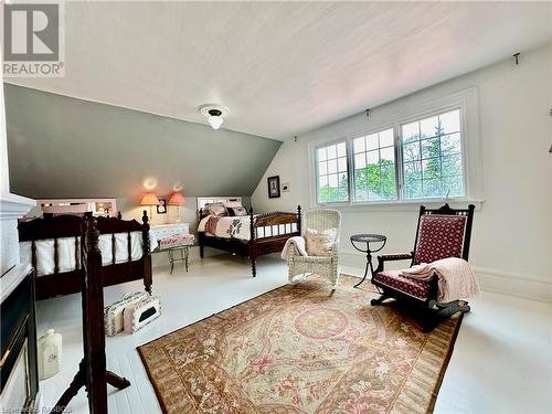 85 10Th Street, Hanover, ON - Indoor Photo Showing Bedroom