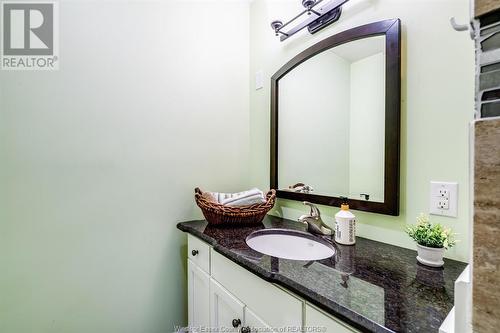 1910 County Road 8, Wheatley, ON - Indoor Photo Showing Bathroom