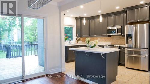 218 Bogert Avenue, Toronto, ON - Indoor Photo Showing Kitchen With Upgraded Kitchen