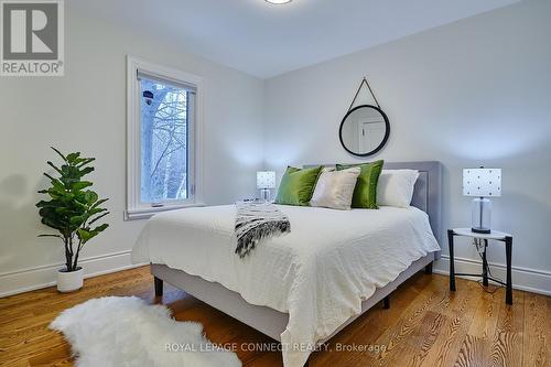 1380 Tiny Beaches Road N, Tiny, ON - Indoor Photo Showing Bedroom