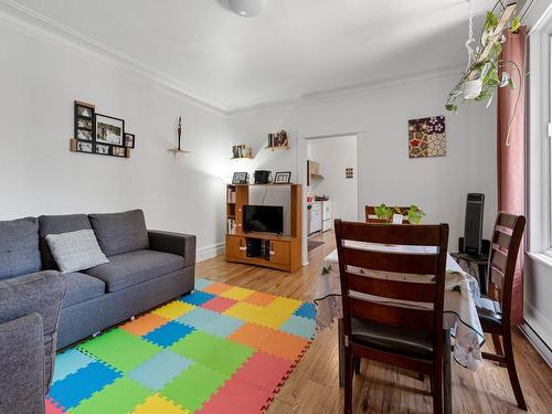 Salon - 5337 Rue Sherbrooke O., Montréal (Côte-Des-Neiges/Notre-Dame-De-Grâce), QC - Indoor Photo Showing Living Room