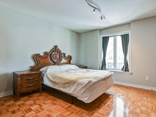 Chambre Ã Â coucher - 7655 Rue Liege, Brossard, QC - Indoor Photo Showing Bedroom