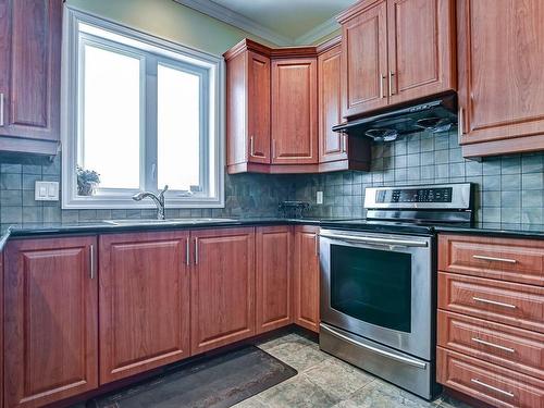 Cuisine - 7655 Rue Liege, Brossard, QC - Indoor Photo Showing Kitchen