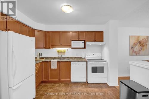 45 - 1059 Whetherfield Street N, London, ON - Indoor Photo Showing Kitchen