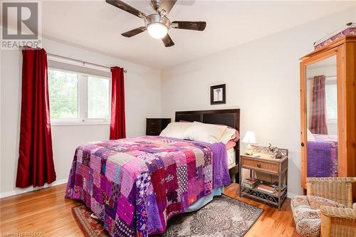 124 6Th Avenue E, Owen Sound, ON - Indoor Photo Showing Bedroom