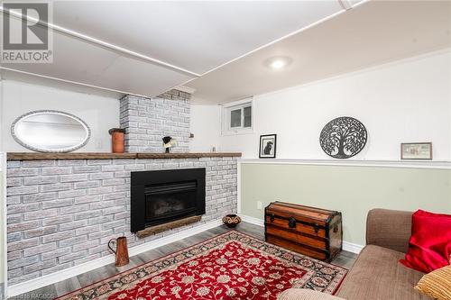 124 6Th Avenue E, Owen Sound, ON - Indoor Photo Showing Living Room With Fireplace