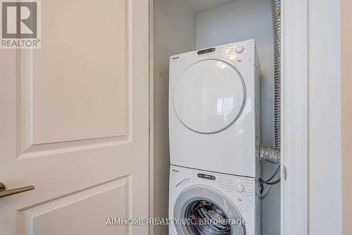 602 - 8 The Esplanade Street, Toronto, ON - Indoor Photo Showing Laundry Room