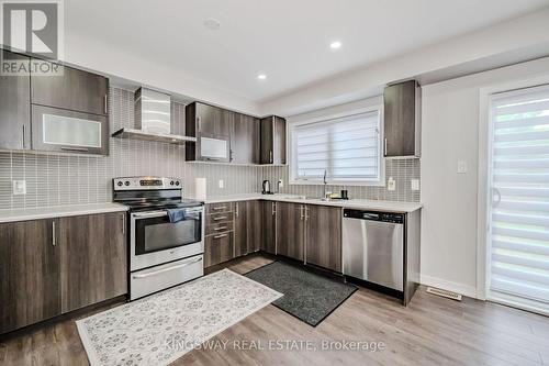 40 Crafter Crescent S, Hamilton (Stoney Creek Mountain), ON - Indoor Photo Showing Kitchen With Upgraded Kitchen