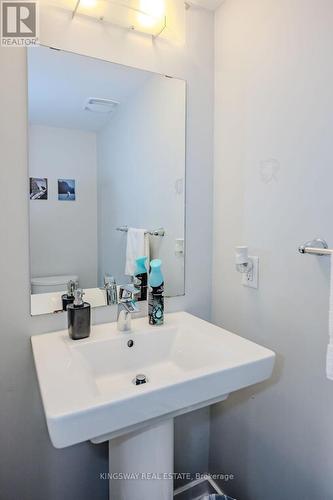 40 Crafter Crescent S, Hamilton (Stoney Creek Mountain), ON - Indoor Photo Showing Bathroom