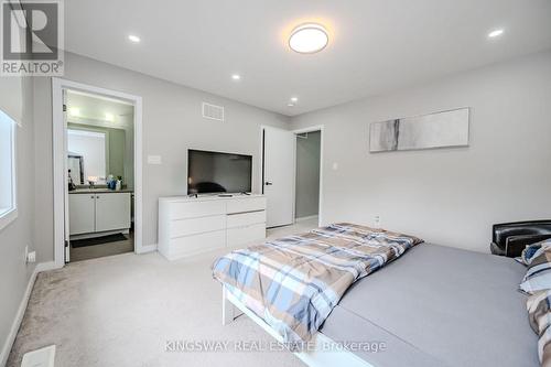 40 Crafter Crescent S, Hamilton (Stoney Creek Mountain), ON - Indoor Photo Showing Bedroom