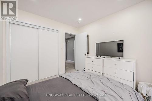 40 Crafter Crescent S, Hamilton (Stoney Creek Mountain), ON - Indoor Photo Showing Bedroom