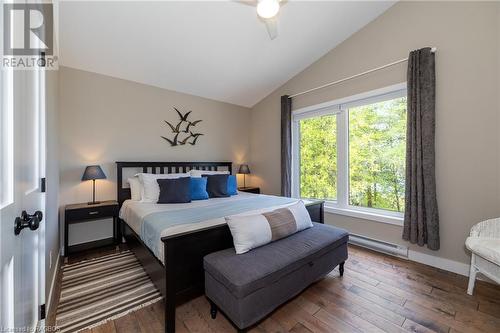 422 Dorcas Bay Road, Tobermory, ON - Indoor Photo Showing Bedroom