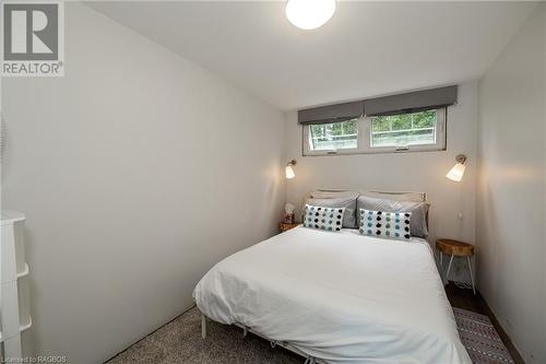 422 Dorcas Bay Road, Tobermory, ON - Indoor Photo Showing Bedroom