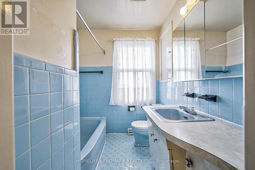 796 Davenport Road, Toronto (Wychwood), ON - Indoor Photo Showing Bathroom