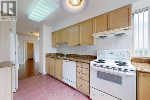 1811 - 28 Empress Avenue, Toronto, ON - Indoor Photo Showing Kitchen With Double Sink