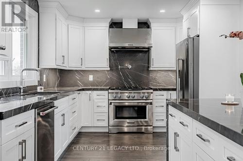 22 Shortland Crescent, Toronto, ON - Indoor Photo Showing Kitchen With Upgraded Kitchen