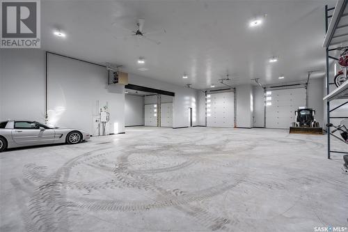 8 Loewen Court, Warman, SK - Indoor Photo Showing Garage