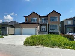 23 Trailside CR  Winnipeg, MB R3Y 0N1