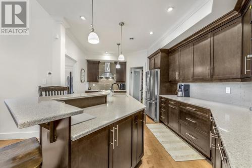 33 Kenai Crescent, St. John'S, NL - Indoor Photo Showing Kitchen With Upgraded Kitchen