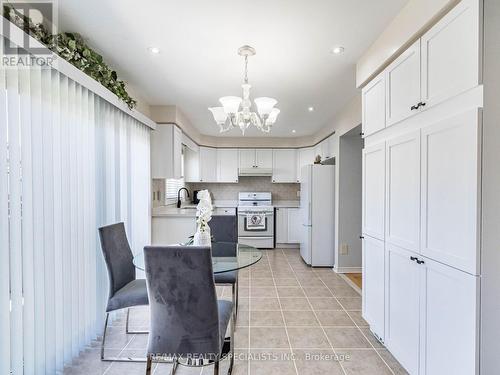 13 Teston Street, Brampton, ON - Indoor Photo Showing Kitchen