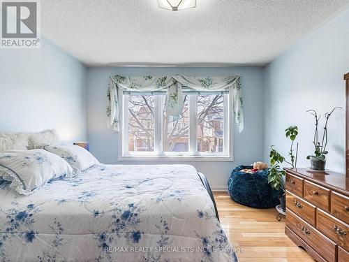 13 Teston Street, Brampton, ON - Indoor Photo Showing Bedroom