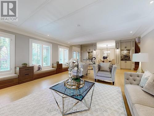 2222 Bennington Gate, Oakville, ON - Indoor Photo Showing Living Room