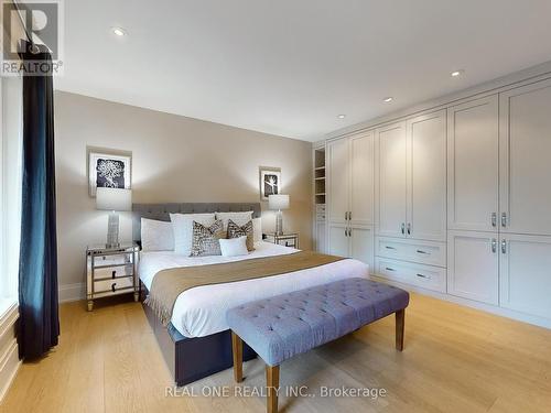 2222 Bennington Gate, Oakville, ON - Indoor Photo Showing Bedroom