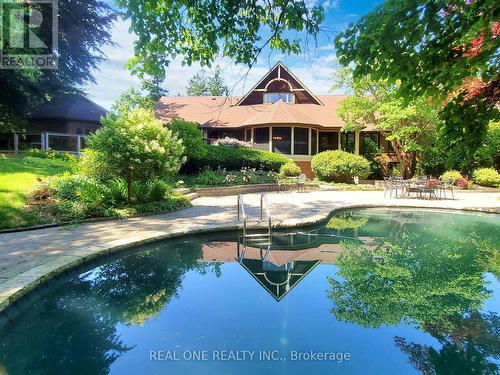 2222 Bennington Gate, Oakville (Eastlake), ON - Outdoor With In Ground Pool