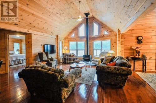 71-77 Lake'S Road, Dunville, NL - Indoor Photo Showing Living Room