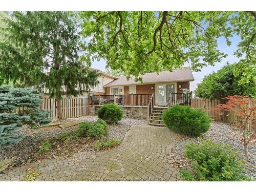 4425 Riverside Drive East, Windsor, ON 