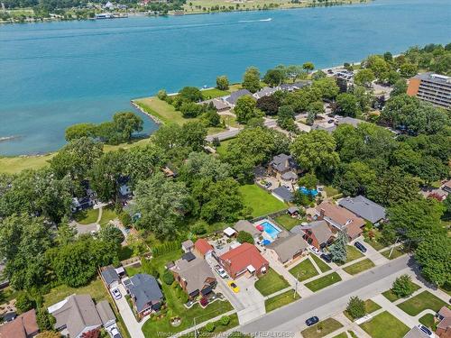 4425 Riverside Drive East, Windsor, ON 