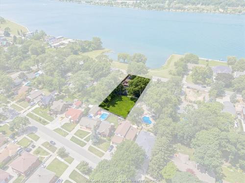 4425 Riverside Drive East, Windsor, ON 