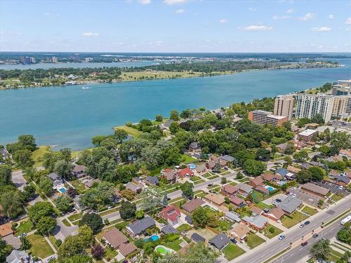 4425 Riverside Drive East, Windsor, ON 