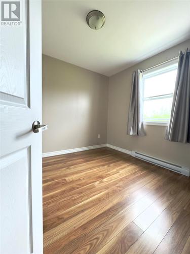 10 Taylor'S Avenue, Port Saunders, NL - Indoor Photo Showing Other Room