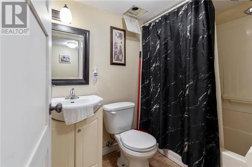 58 Cedar, Moncton, NB - Indoor Photo Showing Bathroom