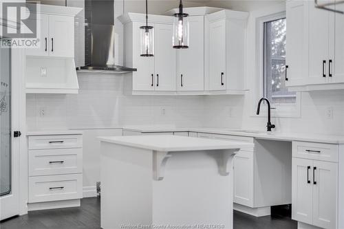 2469 Partington Avenue, Windsor, ON - Indoor Photo Showing Kitchen