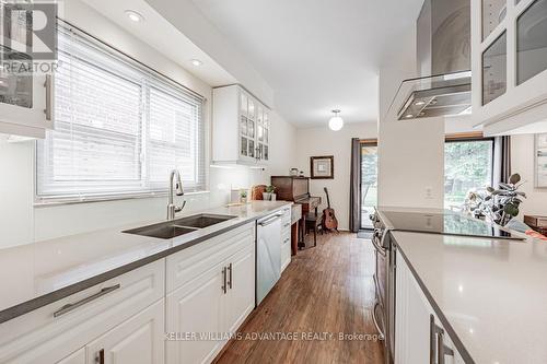 37 Firth Crescent, Toronto, ON - Indoor Photo Showing Kitchen With Double Sink With Upgraded Kitchen