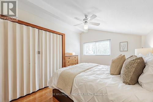 37 Firth Crescent, Toronto, ON - Indoor Photo Showing Bedroom