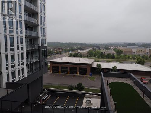 403 - 3005 Pine Glen Road, Oakville, ON - Outdoor With Balcony