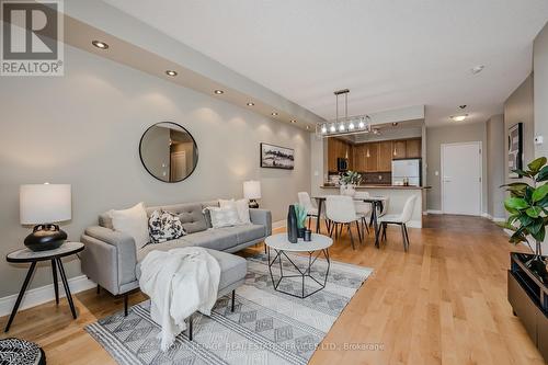 302 - 80 Port Street E, Mississauga, ON - Indoor Photo Showing Living Room