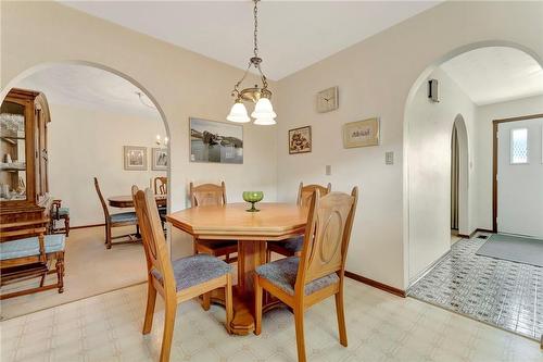 36 Dallas Avenue, Hamilton, ON - Indoor Photo Showing Dining Room